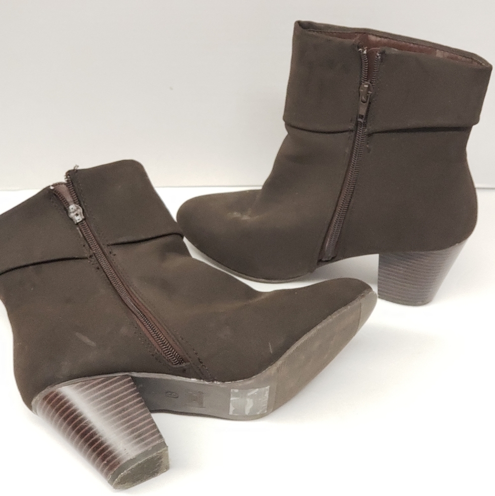 Cushion walk by Avon booties